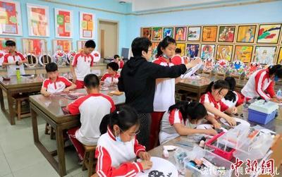 以規(guī)范促減負 遼寧加強美術(shù)輔導(dǎo)服務(wù)管理的實踐探索